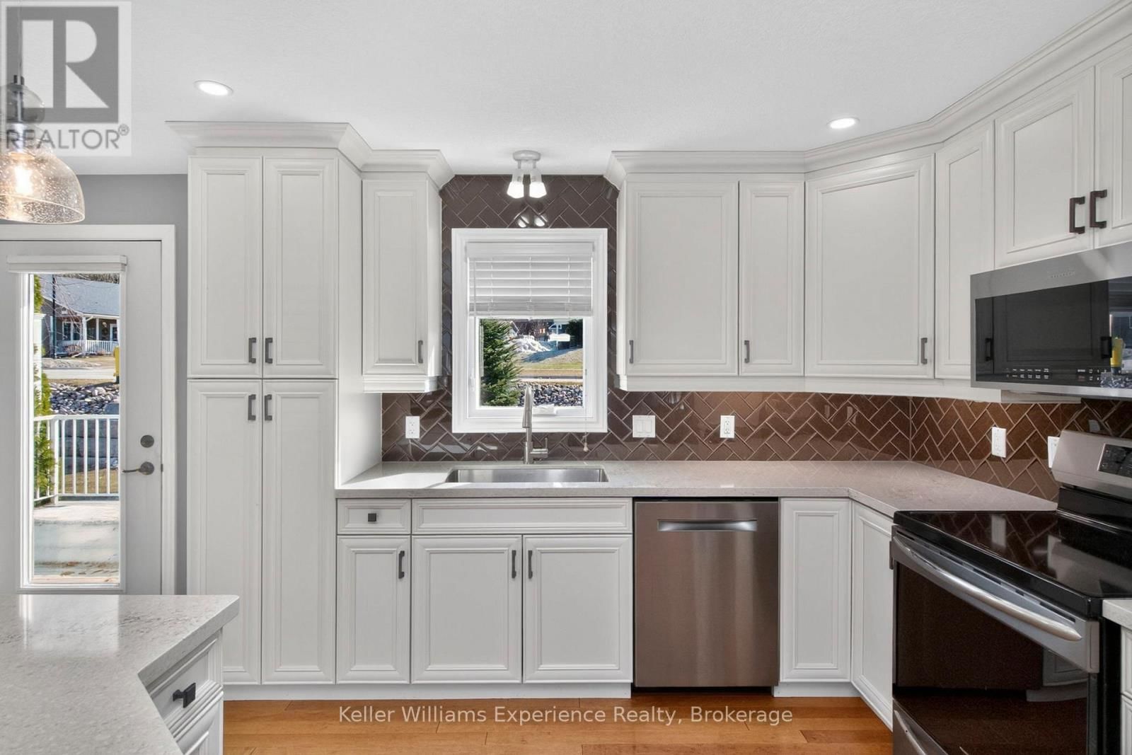 1 GIDLEY COURT Image 9