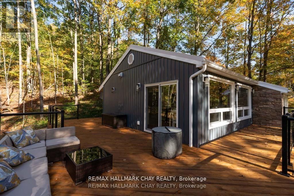 1 IROQUOIS RIDGE Image 24