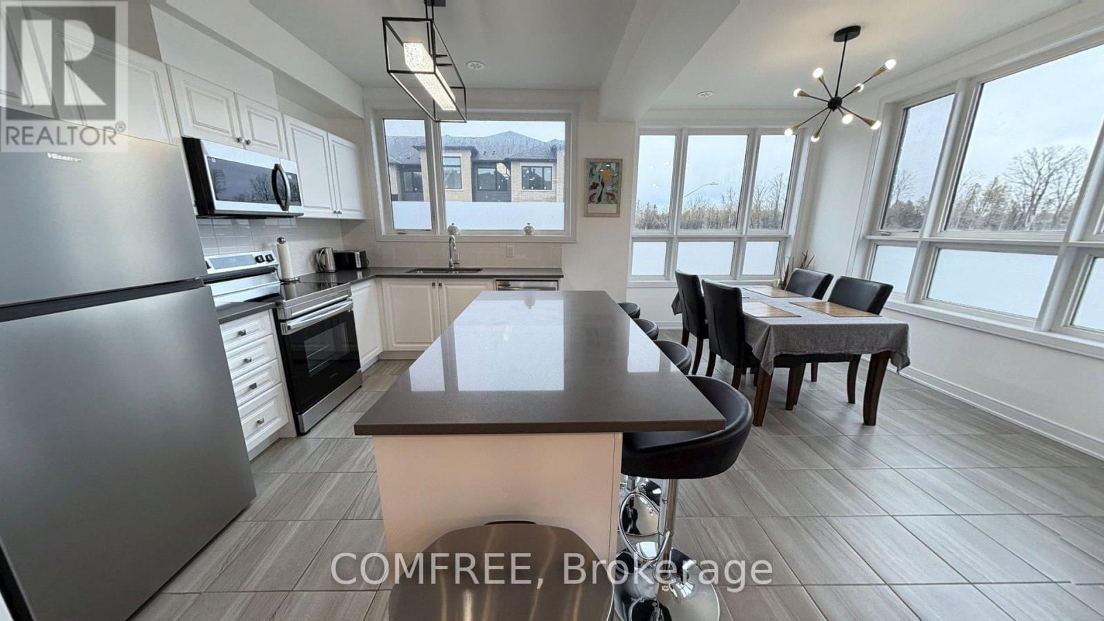 1 RED MAPLE LANE Image 5