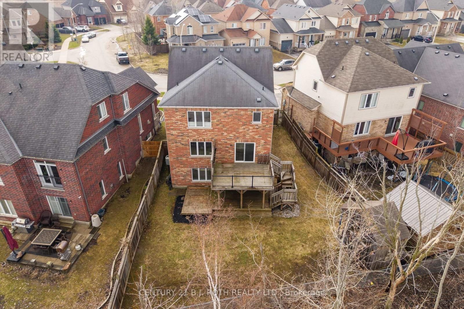 30 MEGAN CRESCENT Image 32