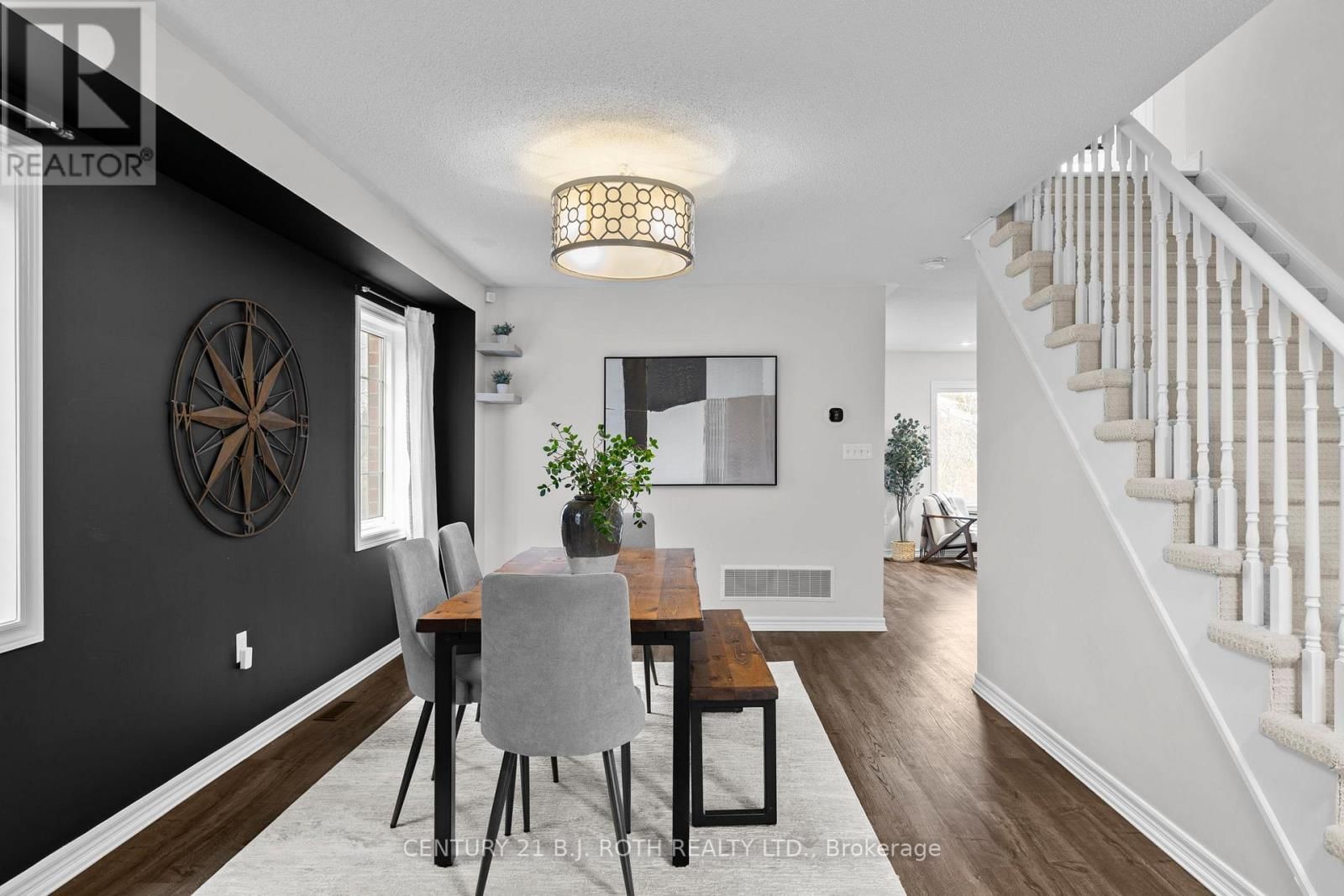 30 MEGAN CRESCENT Image 6