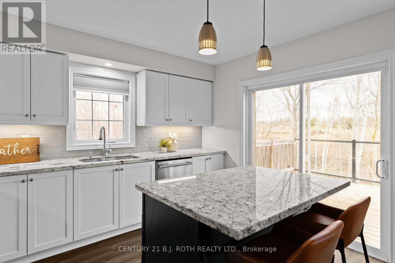 30 MEGAN CRESCENT Image 9