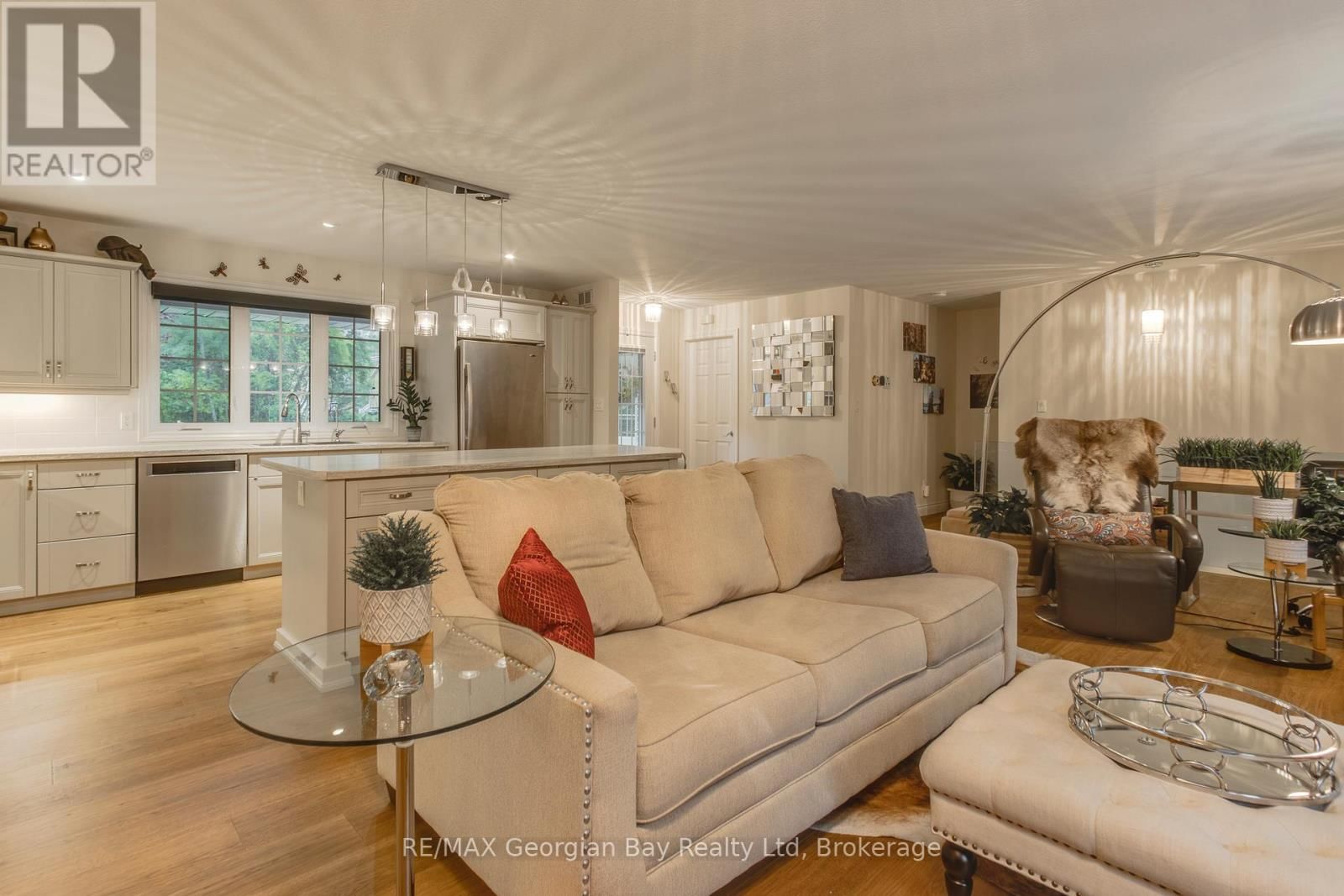 229 GILWOOD PARK DRIVE Image 11