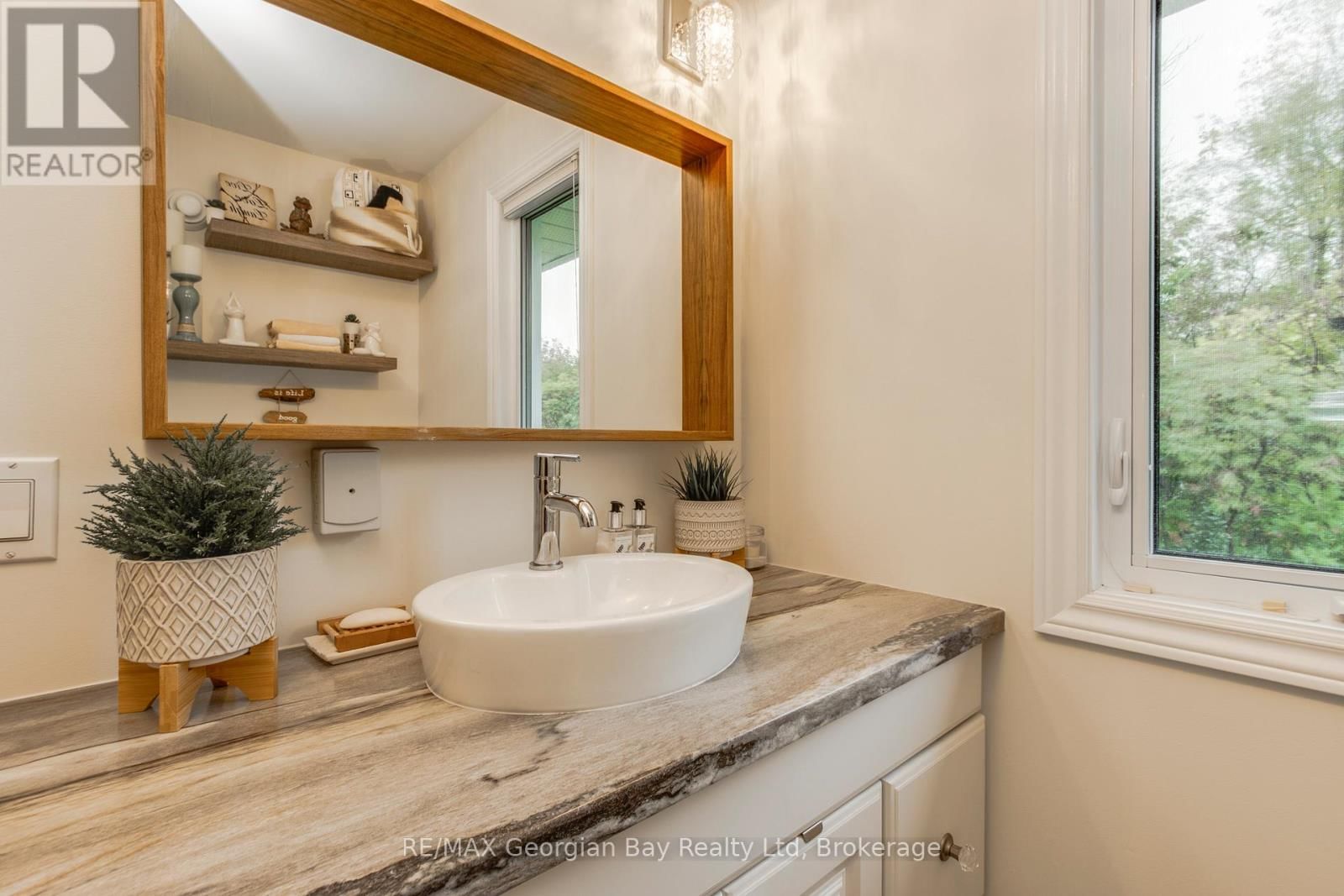 229 GILWOOD PARK DRIVE Image 27