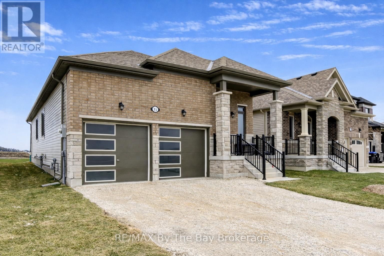 15 UNION BOULEVARD Image 1