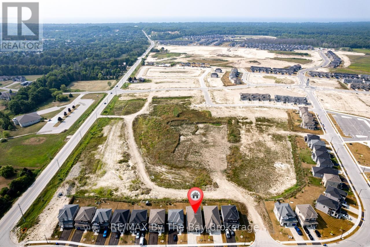 15 UNION BOULEVARD Image 35