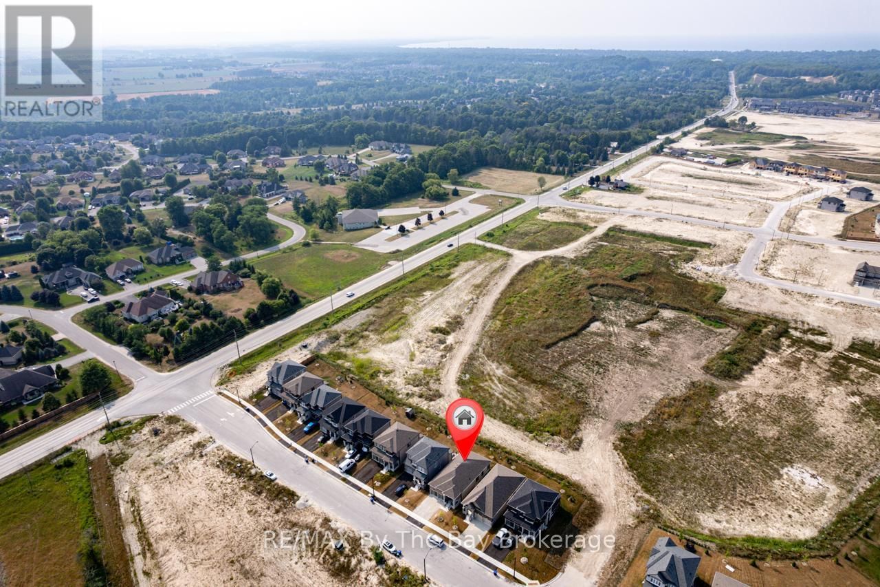 15 UNION BOULEVARD Image 37