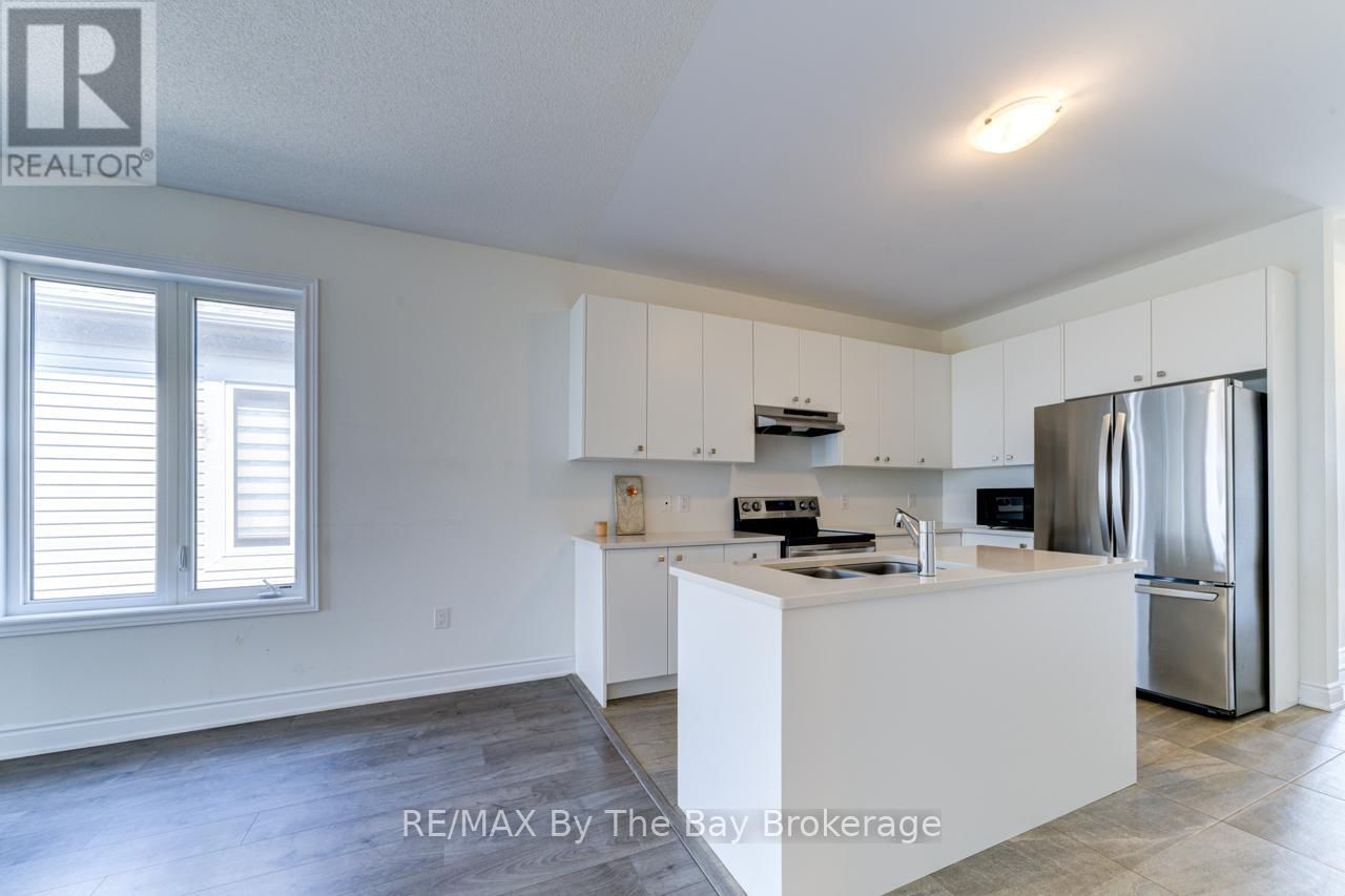 15 UNION BOULEVARD Image 6