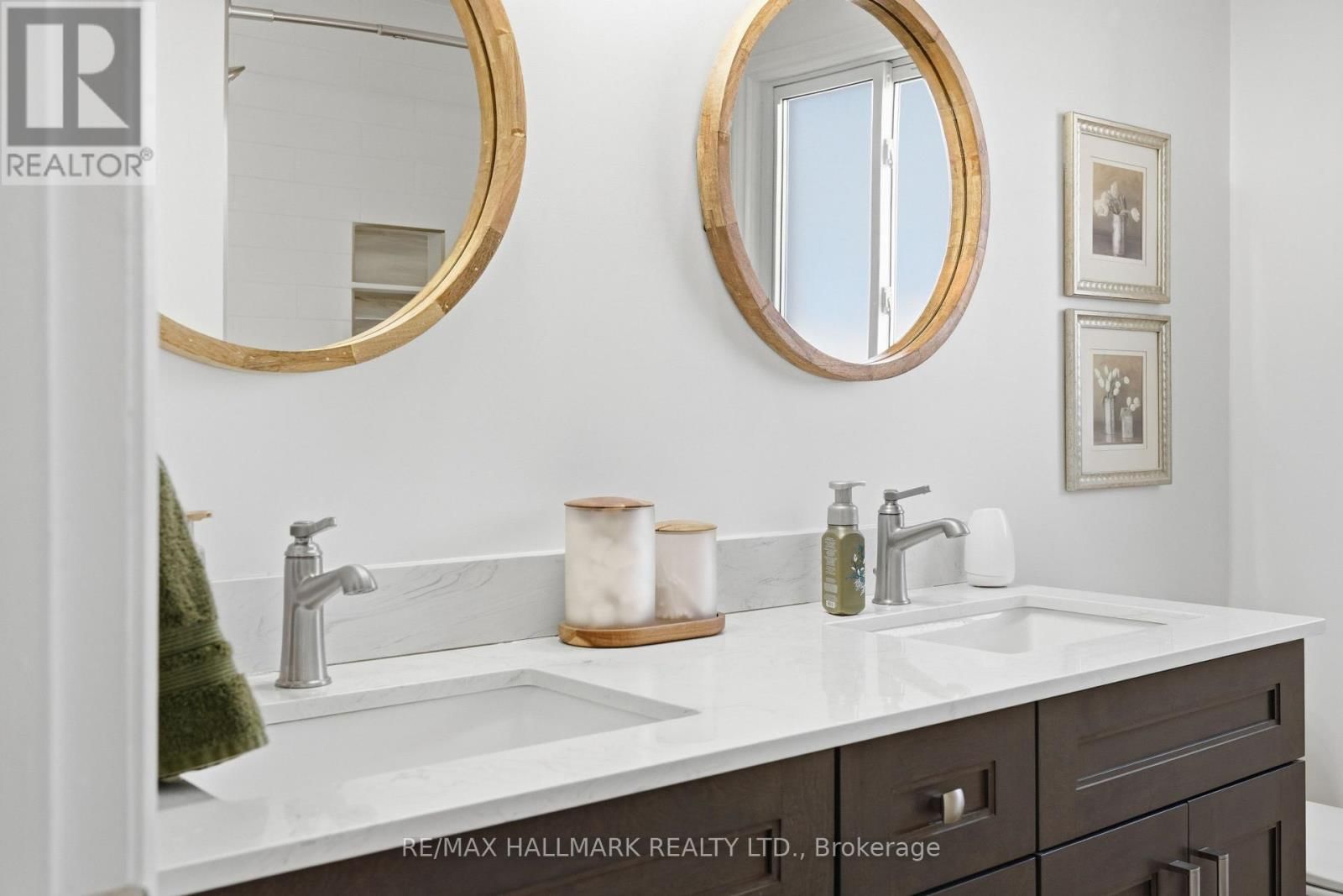 28 JANE CRESCENT Image 23