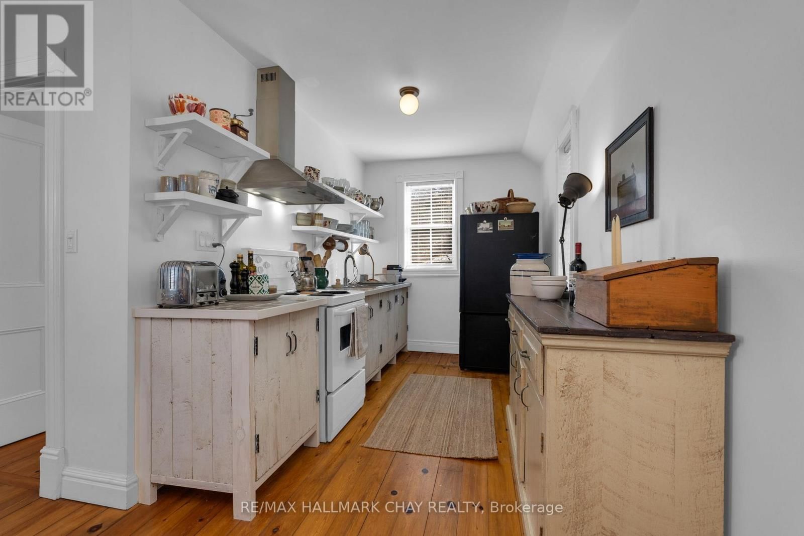 8997 COUNTY ROAD 9 Image 11