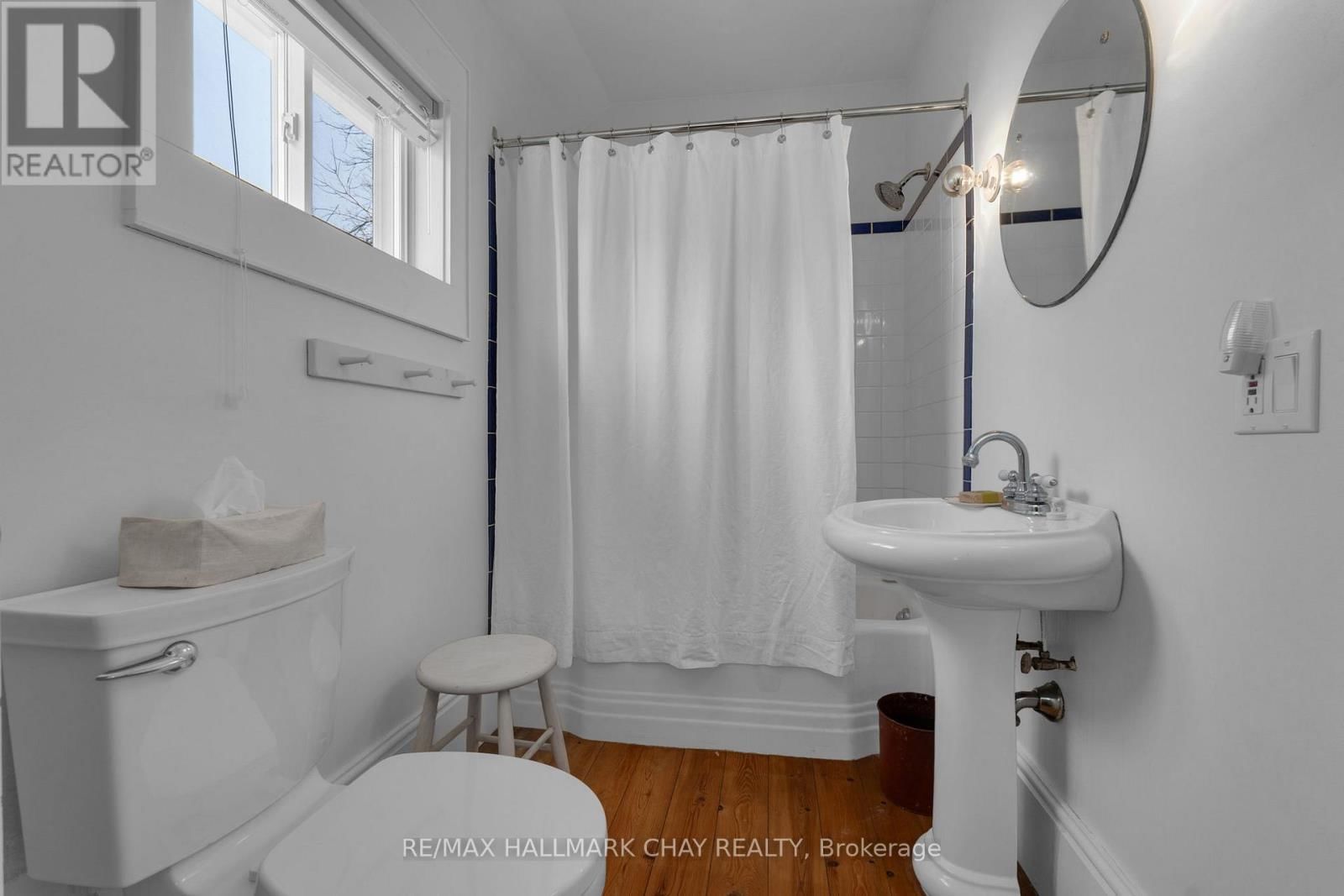 8997 COUNTY ROAD 9 Image 18