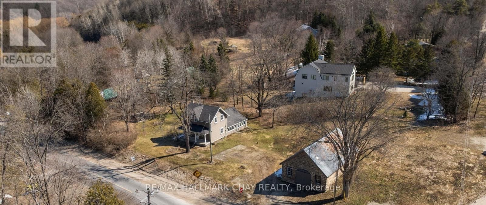 8997 COUNTY ROAD 9 Image 29