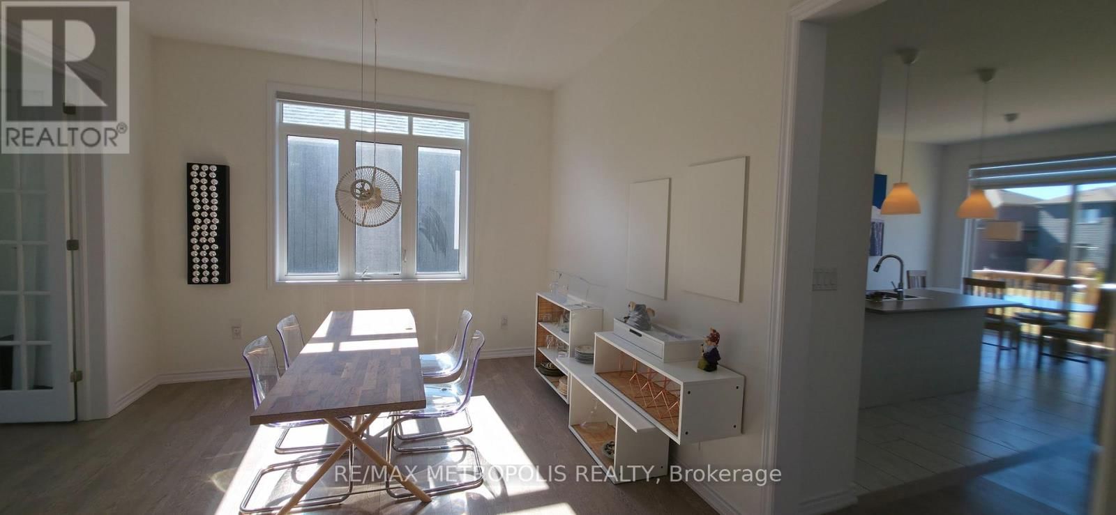 298 RAMBLEWOOD DRIVE Image 3