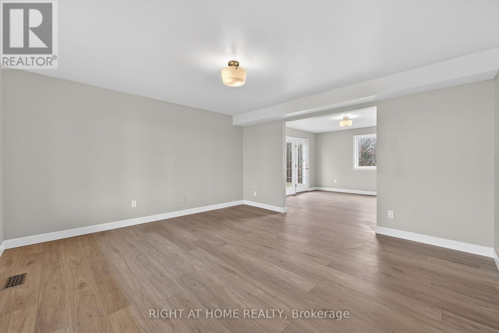 6435 12/13 STAYNER SIDEROAD Image 14