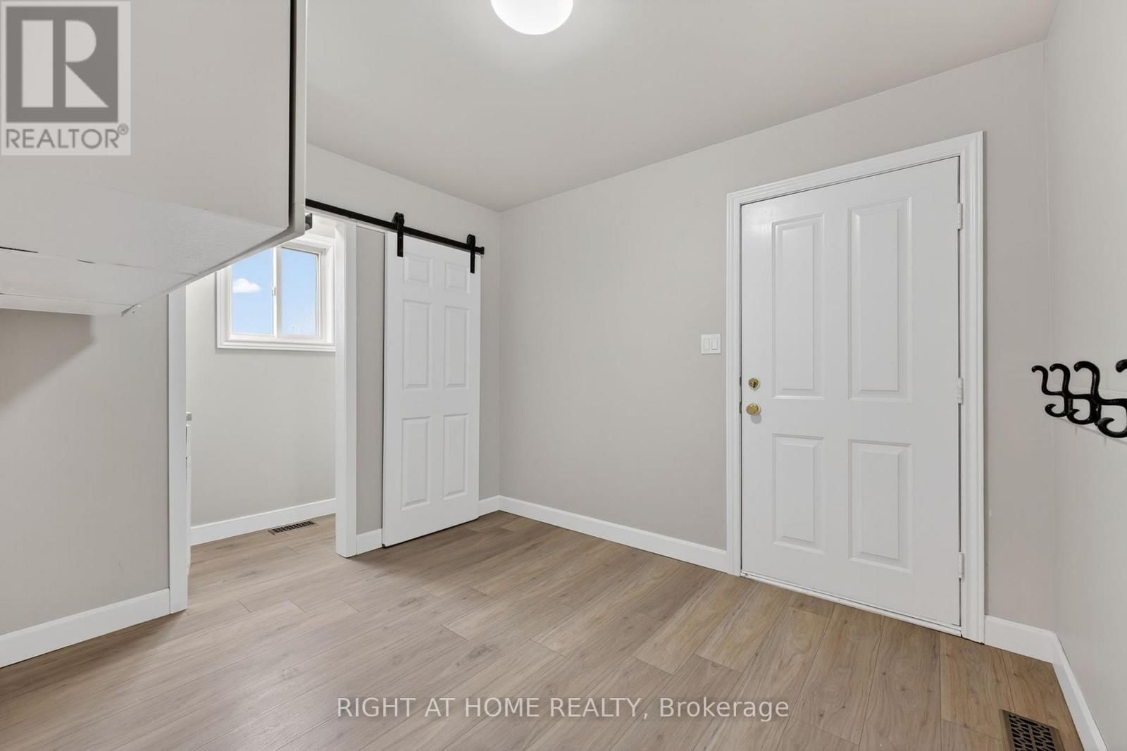 6435 12/13 STAYNER SIDEROAD Image 16