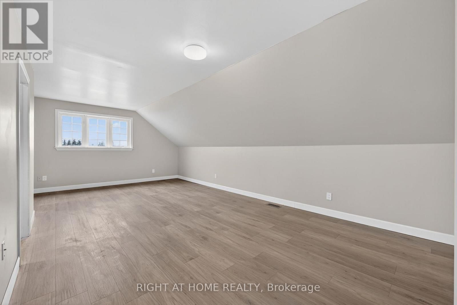 6435 12/13 STAYNER SIDEROAD Image 20