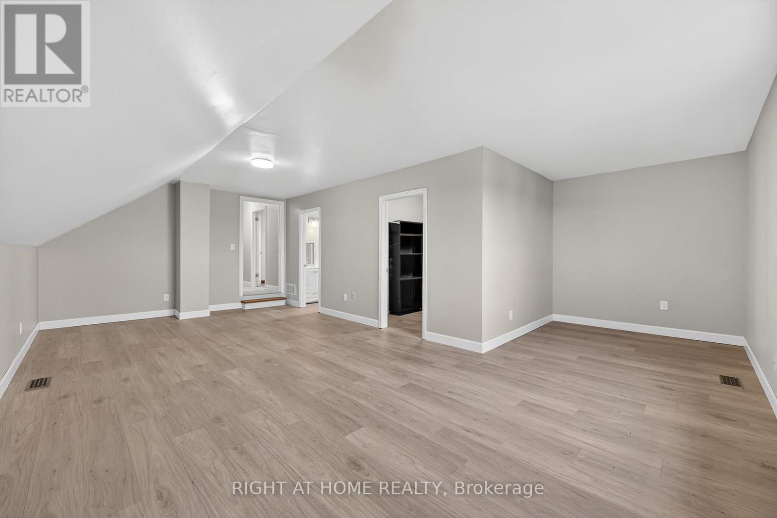 6435 12/13 STAYNER SIDEROAD Image 21