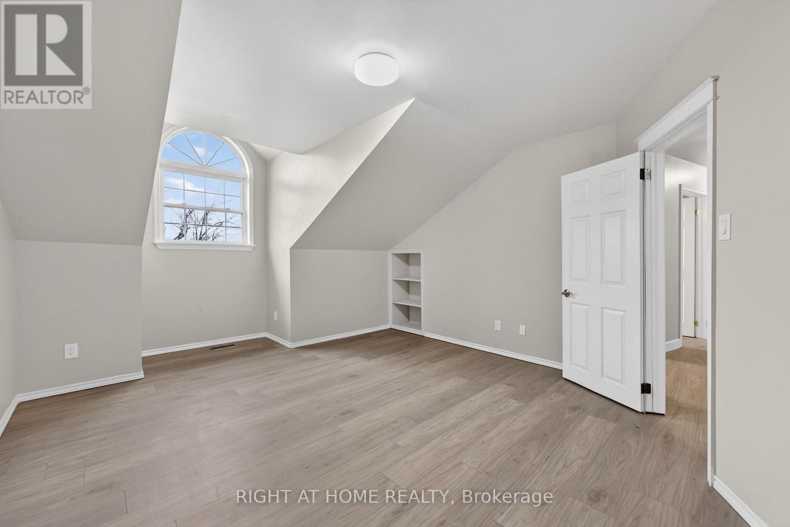 6435 12/13 STAYNER SIDEROAD Image 25