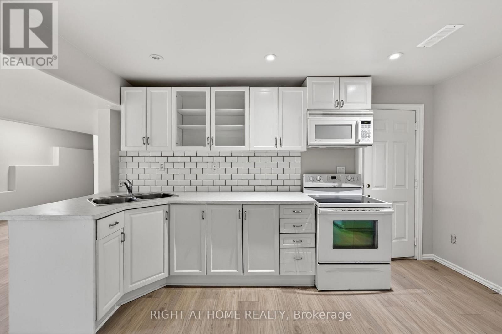 6435 12/13 STAYNER SIDEROAD Image 37