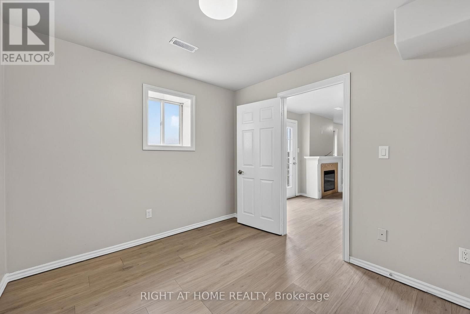 6435 12/13 STAYNER SIDEROAD Image 38