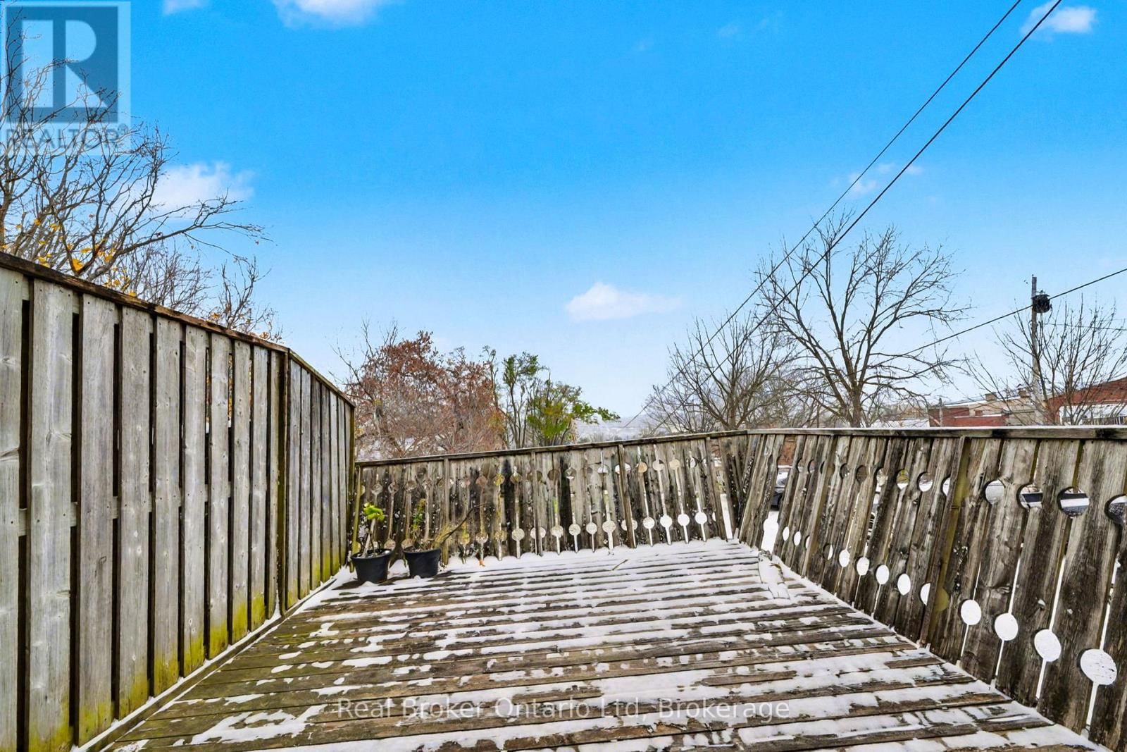 A - 7 ROBERT STREET WEST Image 23