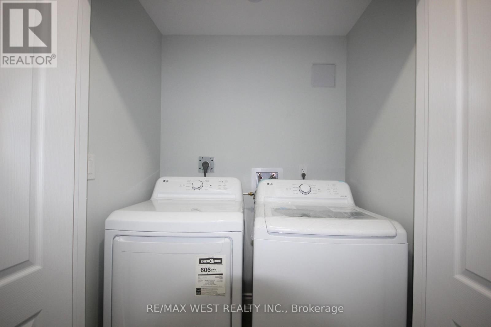 BSMT - 152 THE QUEENSWAY Image 15