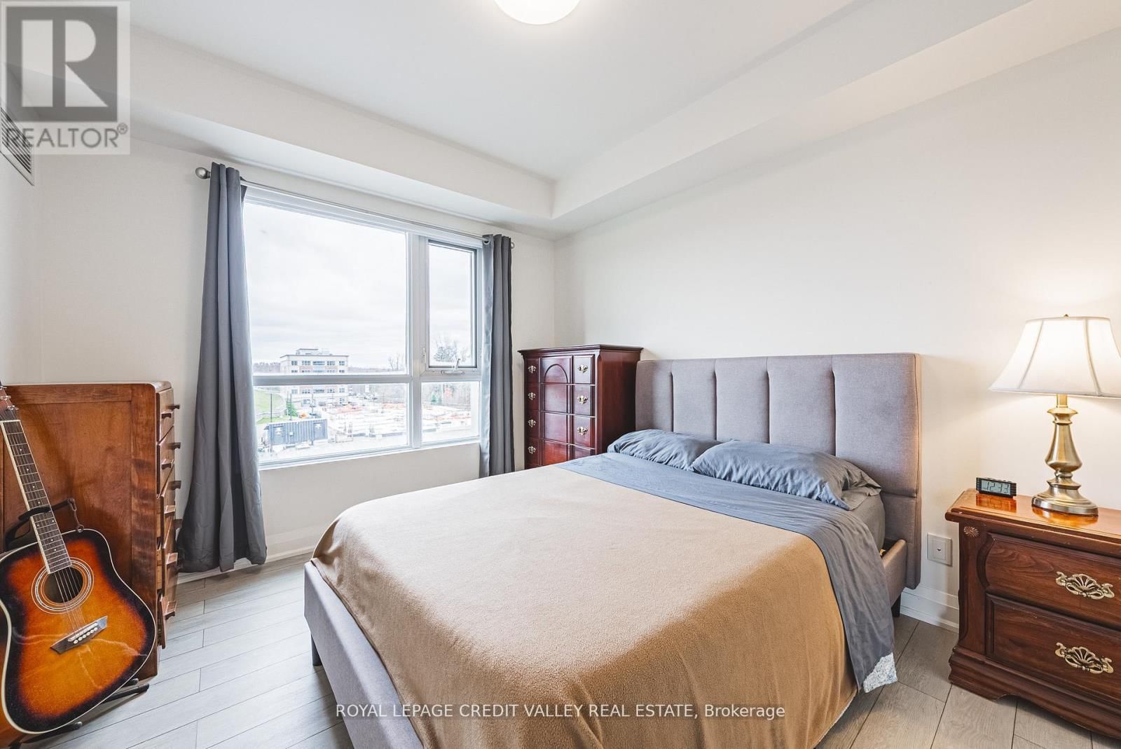 317 - 58 LAKESIDE TERRACE Image 18