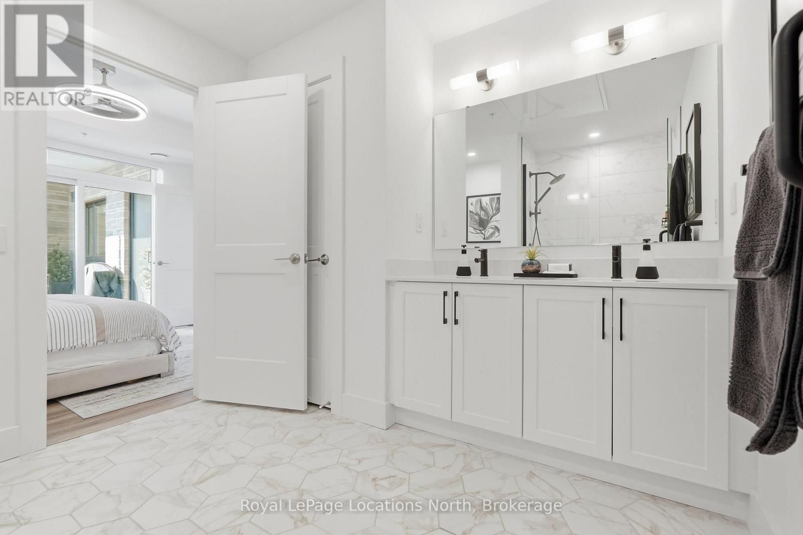 125 - 4 KIMBERLY LANE Image 16