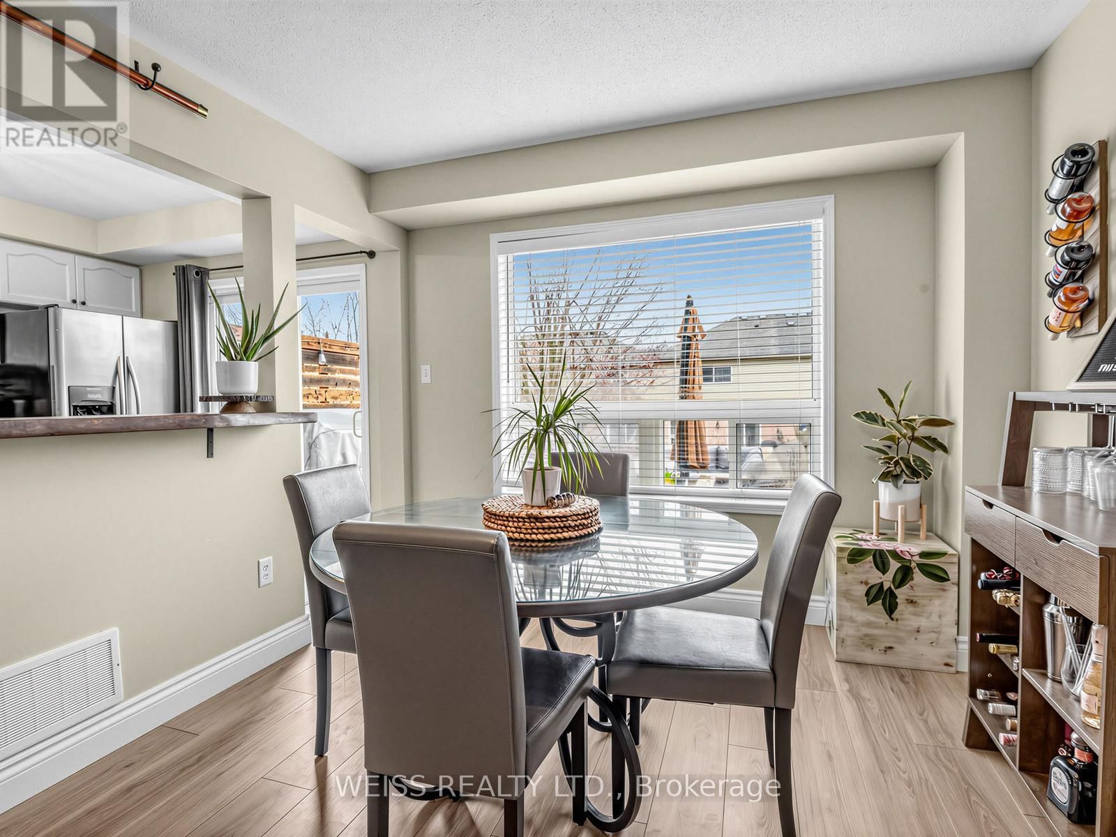 12 SUNSET PLACE Image 10