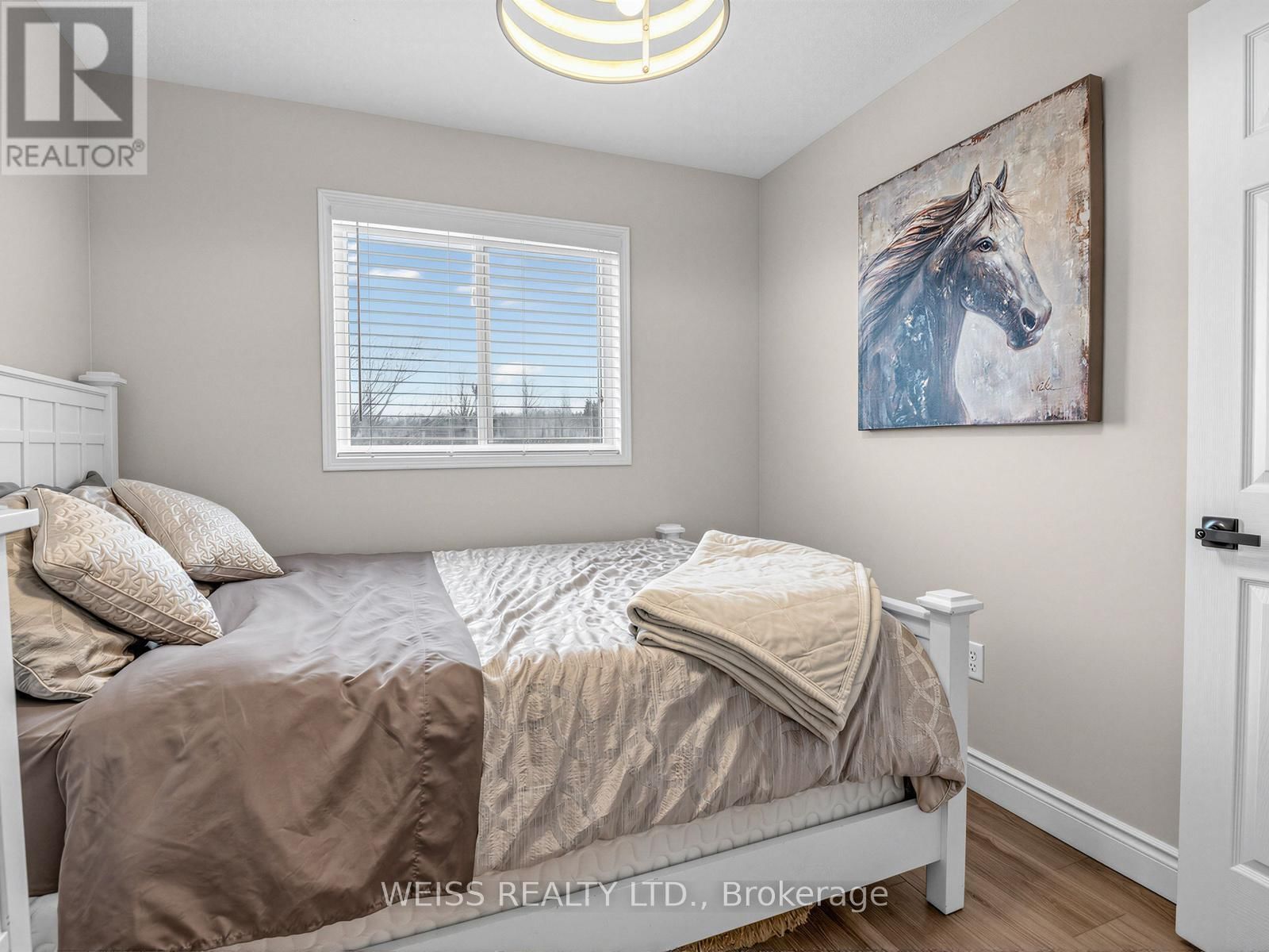 12 SUNSET PLACE Image 24