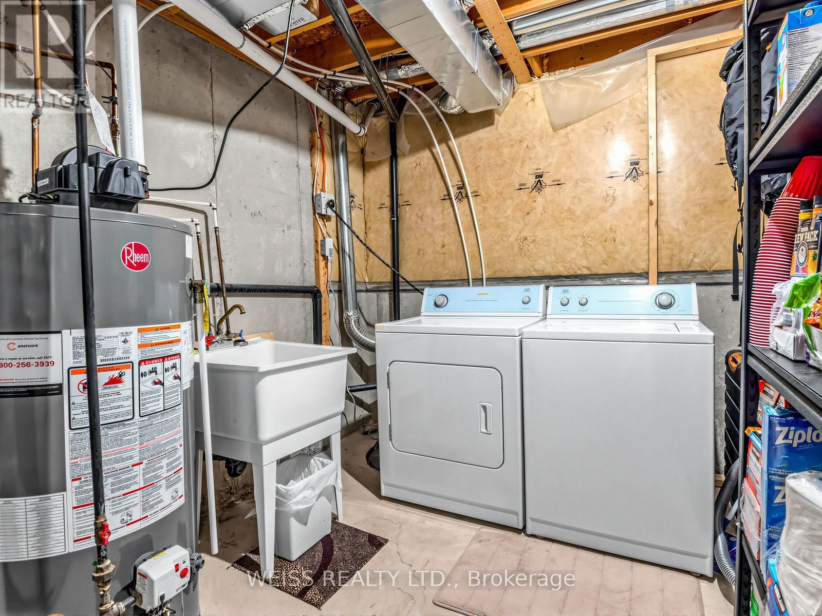 12 SUNSET PLACE Image 28