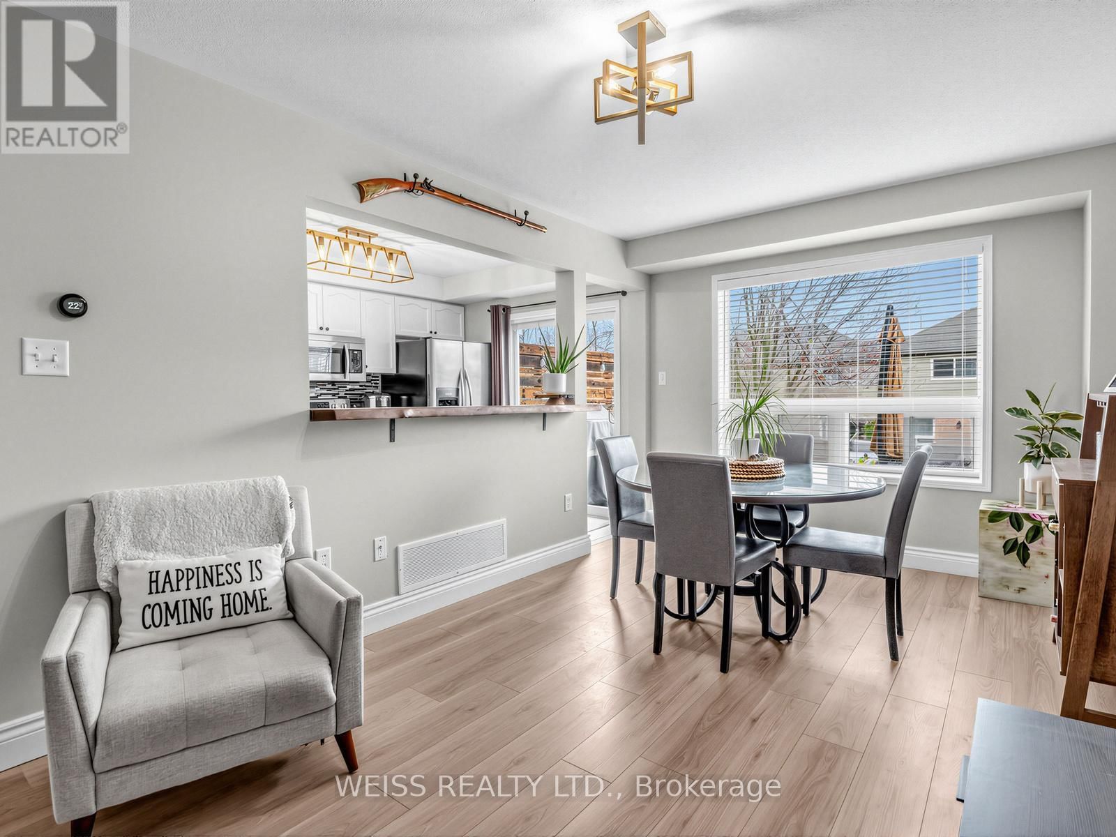 12 SUNSET PLACE Image 8