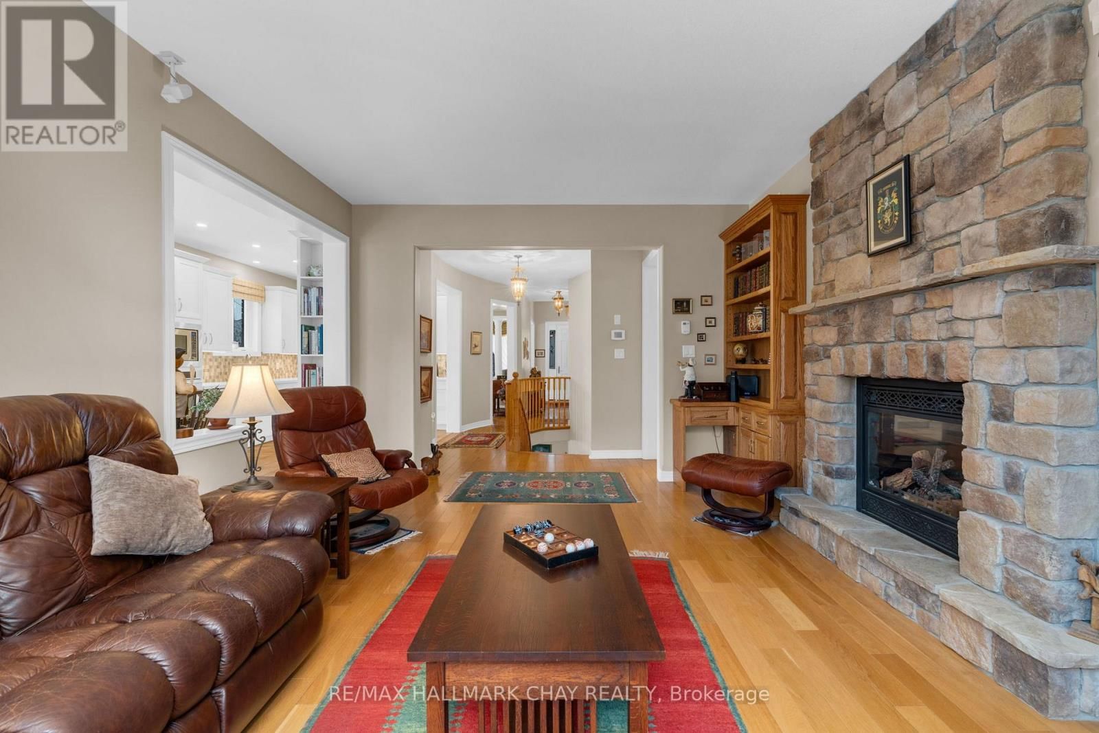 6 OAKMONT AVENUE Image 12