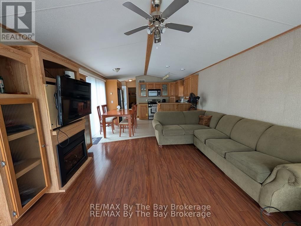 5 CHIPPEWA TRAIL Image 4