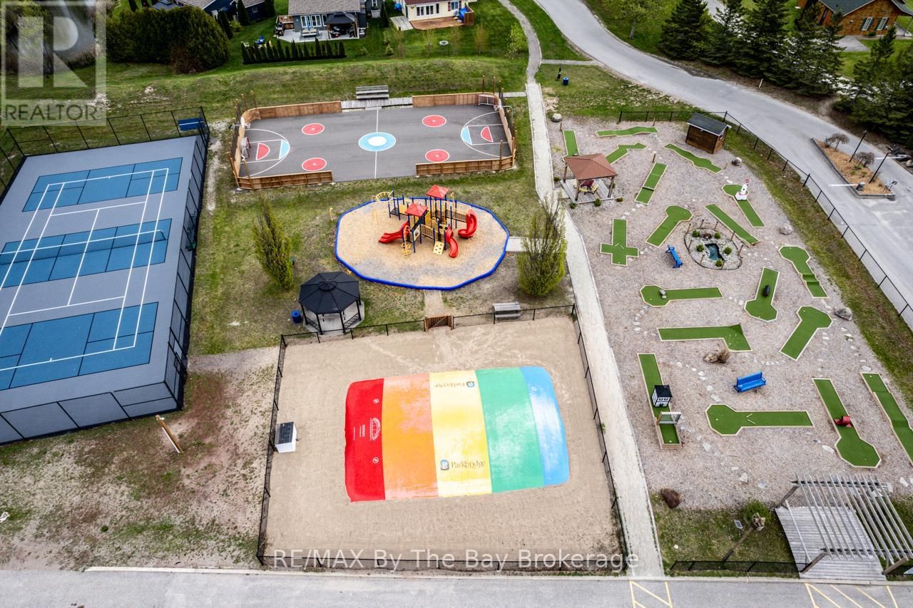 75 - 85 THEME PARK DRIVE Image 5