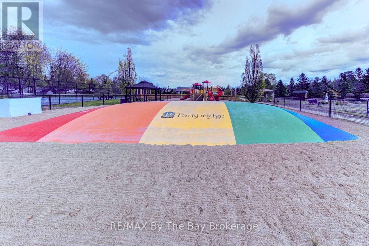 75 - 85 THEME PARK DRIVE Image 8