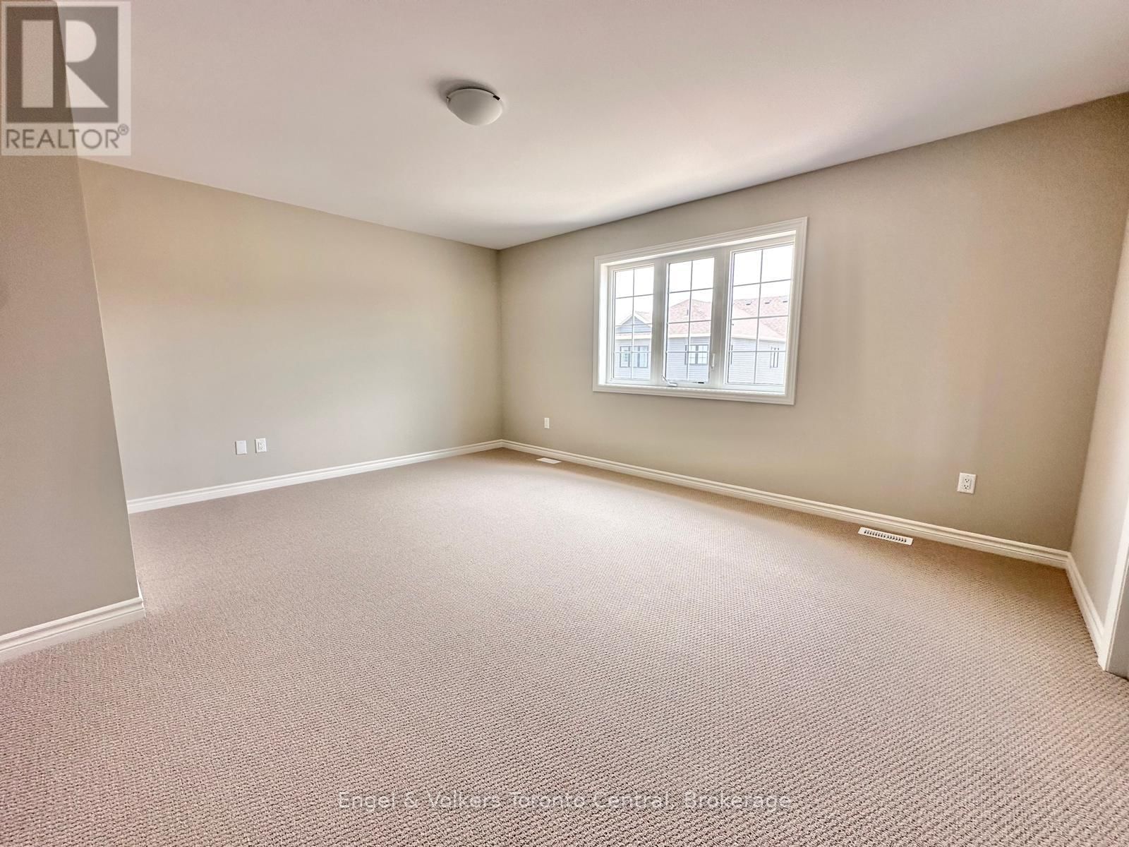 209 CLIPPER DRIVE Image 13