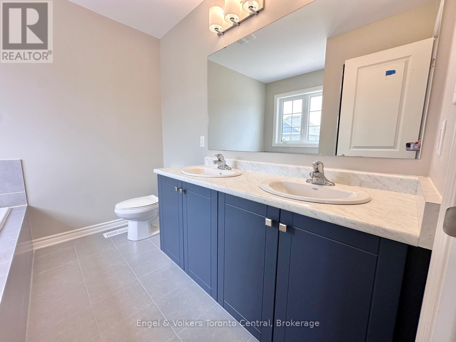 209 CLIPPER DRIVE Image 15