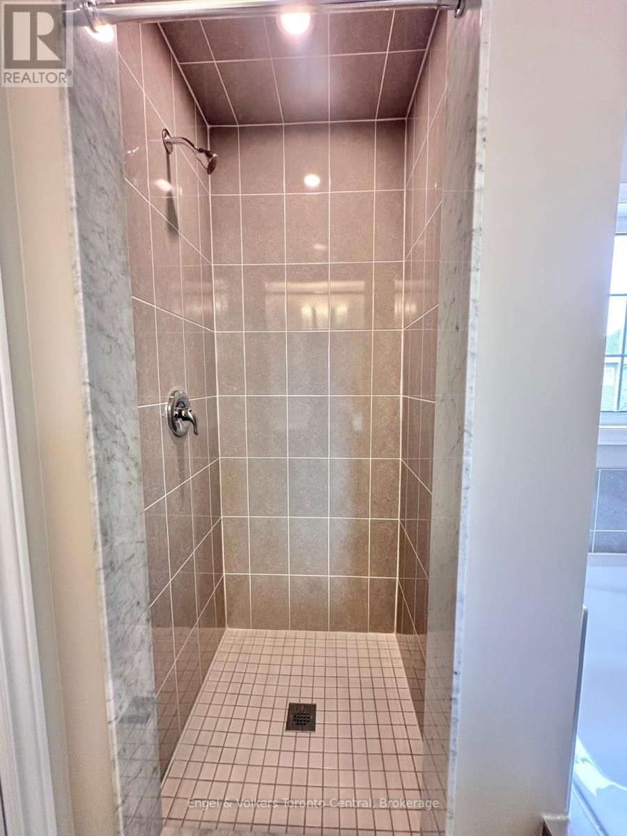 209 CLIPPER DRIVE Image 18