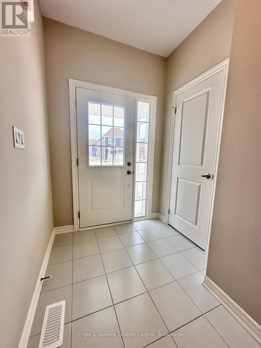 209 CLIPPER DRIVE Image 2