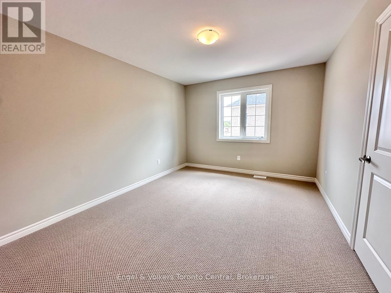 209 CLIPPER DRIVE Image 24