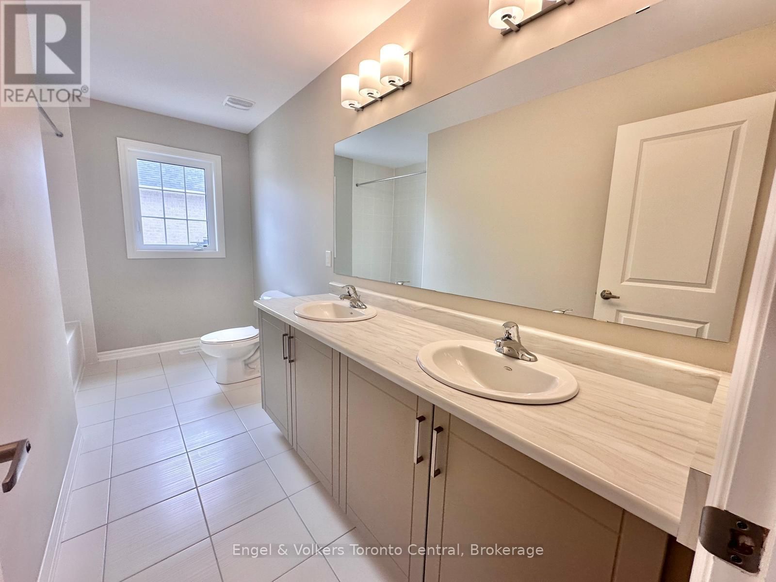 209 CLIPPER DRIVE Image 25