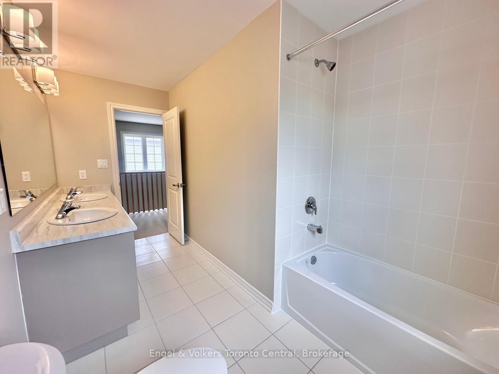 209 CLIPPER DRIVE Image 26