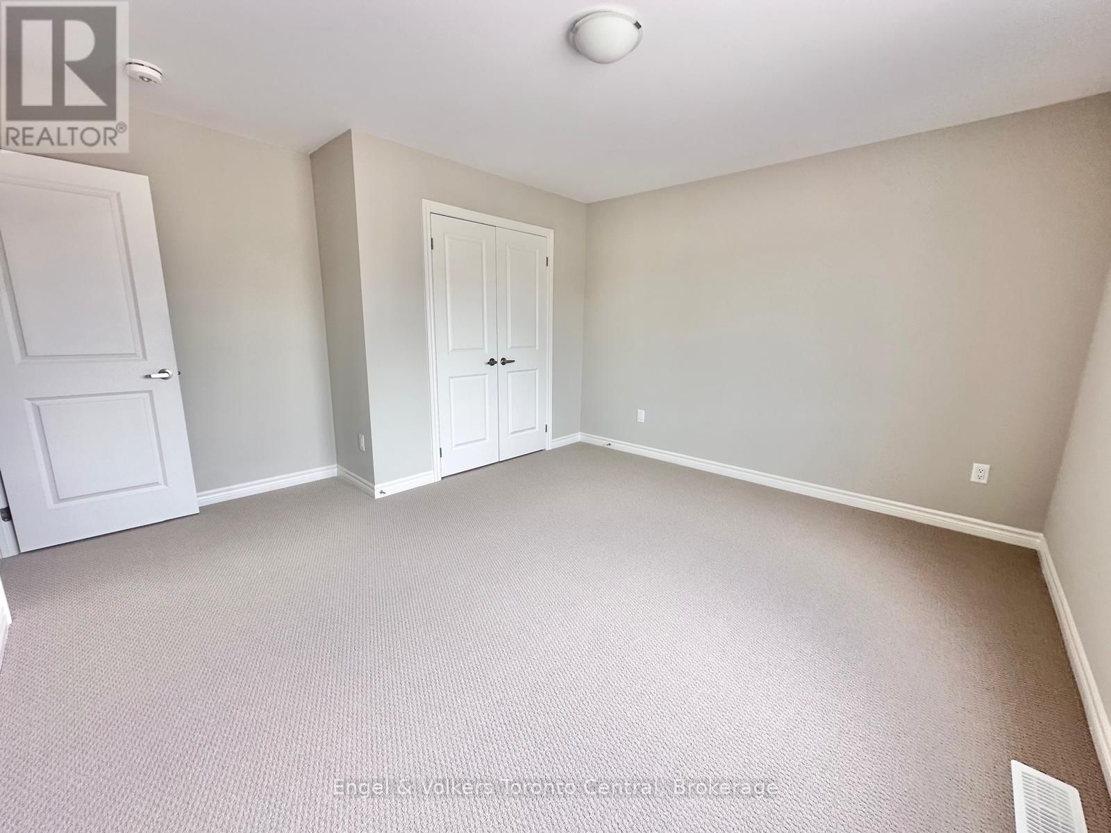 209 CLIPPER DRIVE Image 28