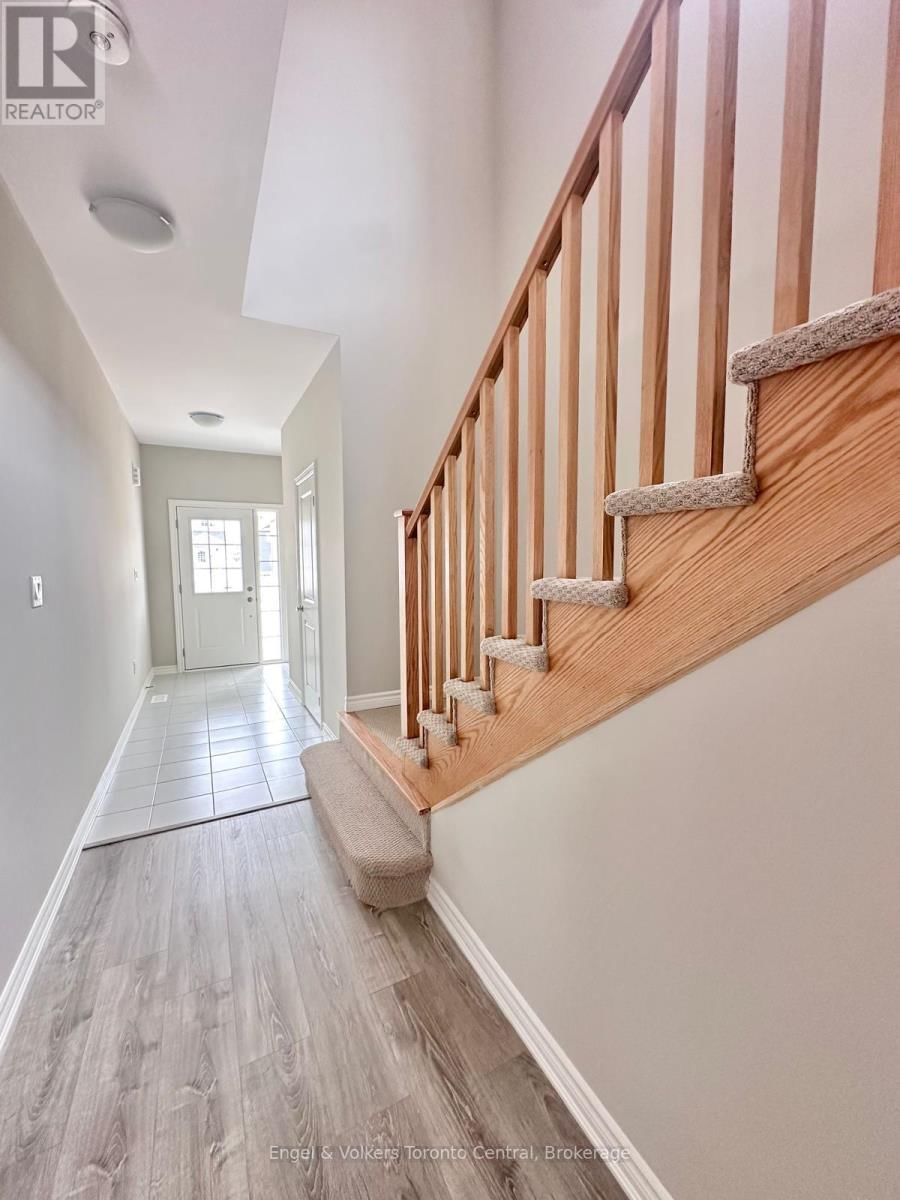 209 CLIPPER DRIVE Image 9