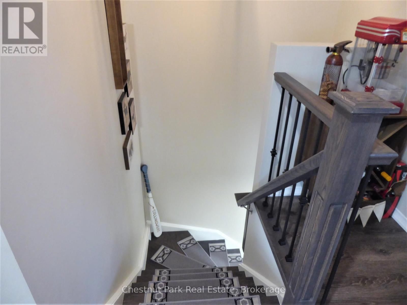 17 VALLEYMEDE COURT Image 15