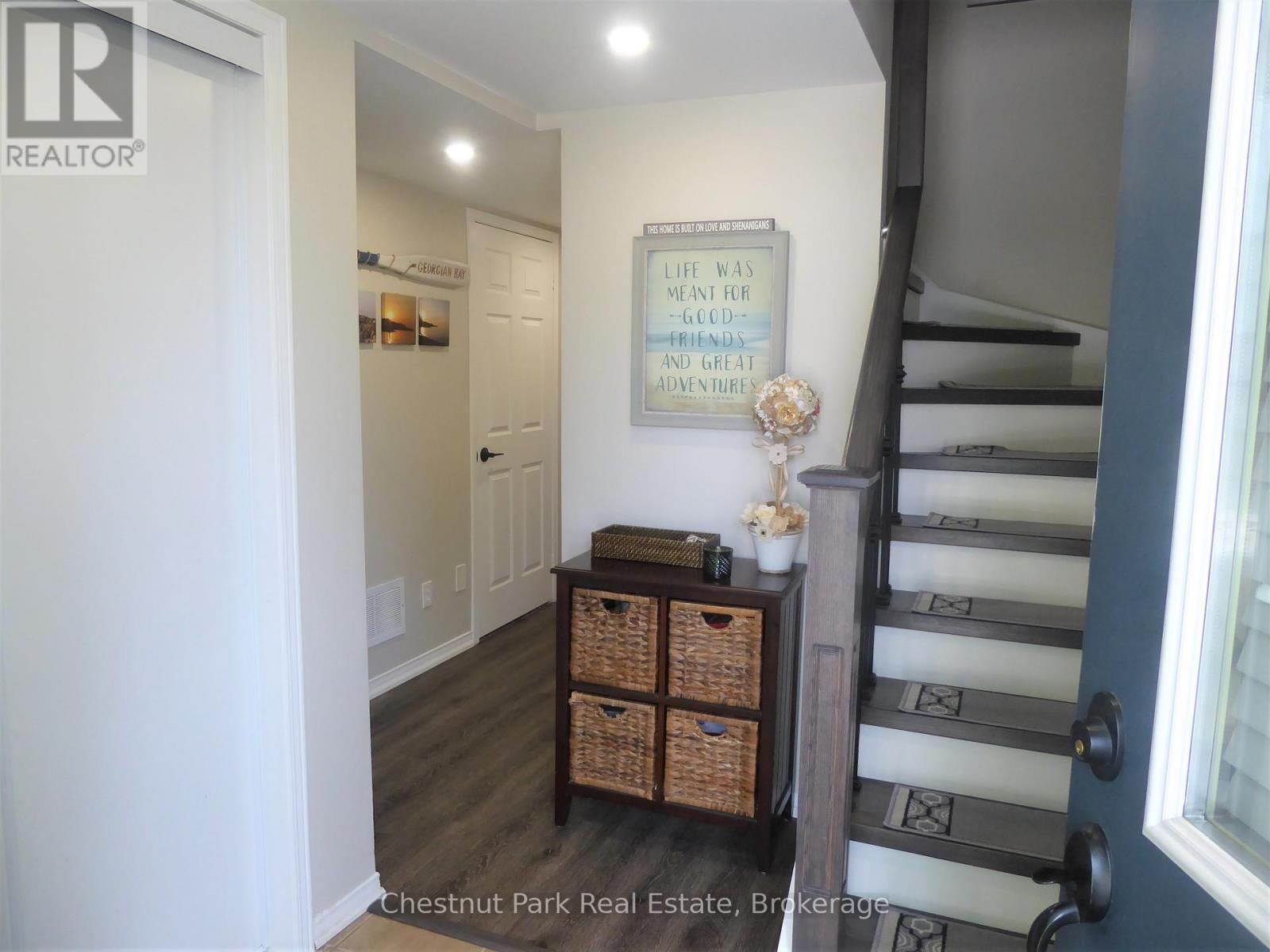 17 VALLEYMEDE COURT Image 4