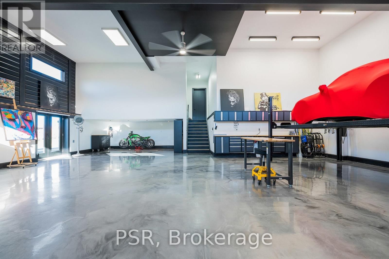 4 RAINTREE COURT Image 12