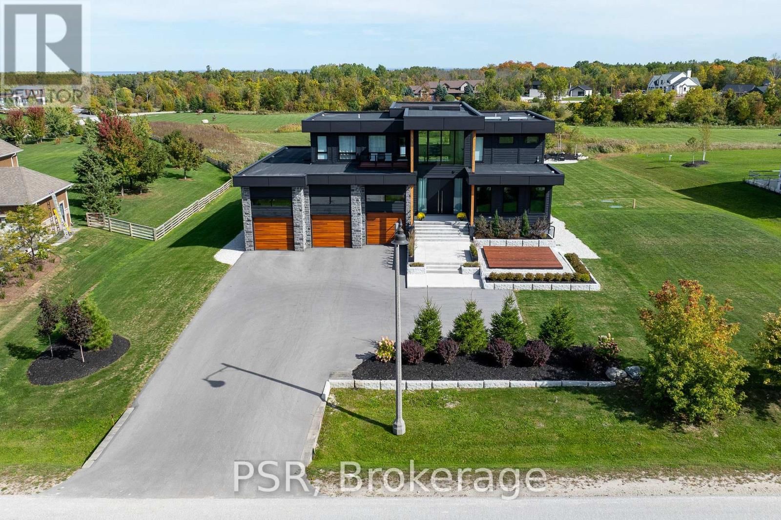 4 RAINTREE COURT Image 24