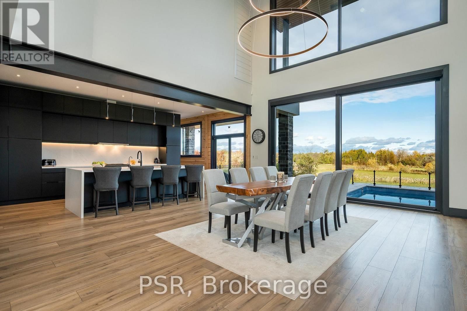 4 RAINTREE COURT Image 8